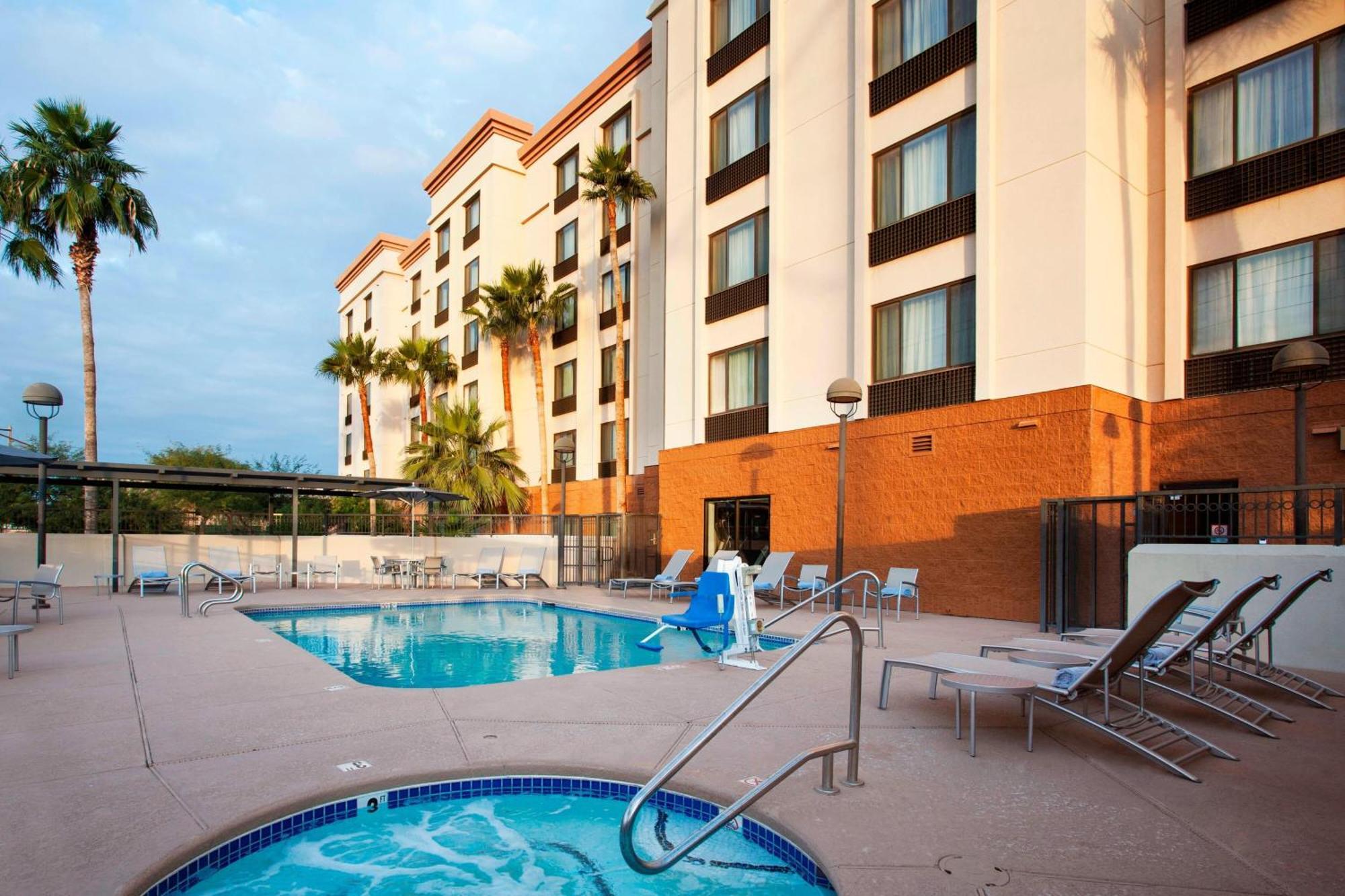 Springhill Suites Phoenix Tempe Airport Bagian luar foto